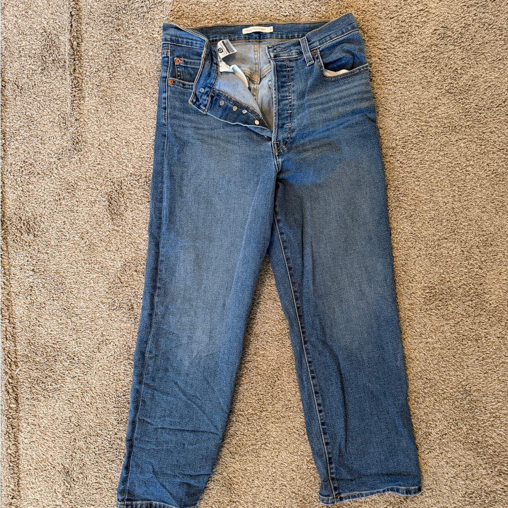 Levi's Women's Straight Leg Blue Jeans